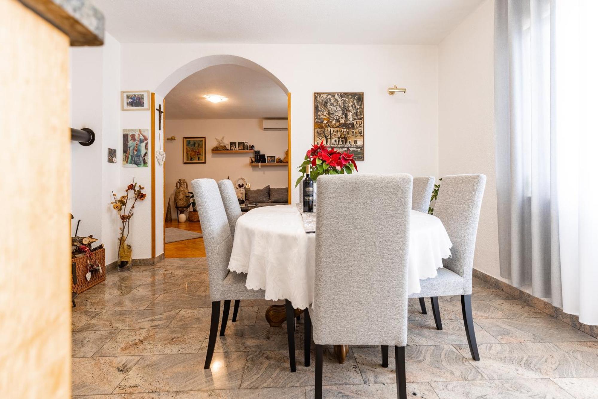 Apartman Nora Omiš Kültér fotó